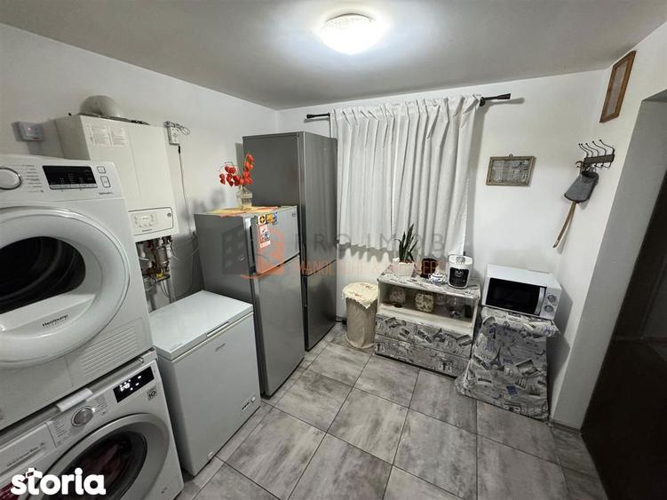 Casă cu 5 camere decomandat cu Teren 299 Mp în Central