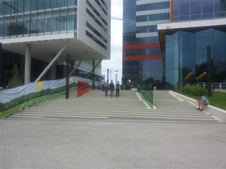 Birou, de 144 mp, în Barbu Văcărescu