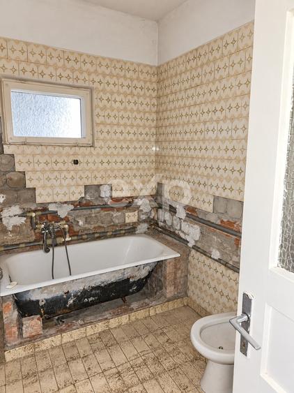 Casă individuală cu 4 camere cu Canalizare în Câmpinița