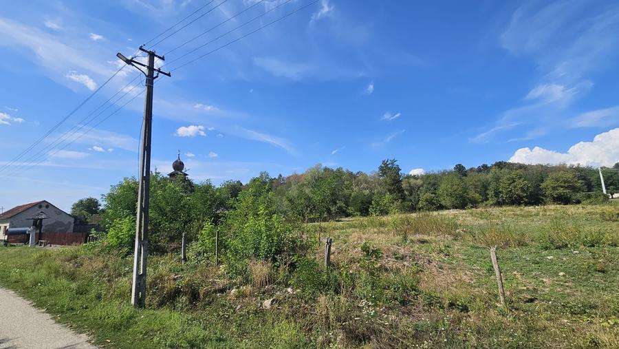 Teren Construcții intravilan de 3430 mp, în Margina