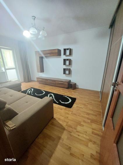 Apartament cu 3 camere decomandat în Decebal