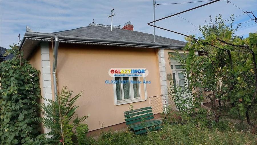 Casă cu Teren 1160 Mp în Central