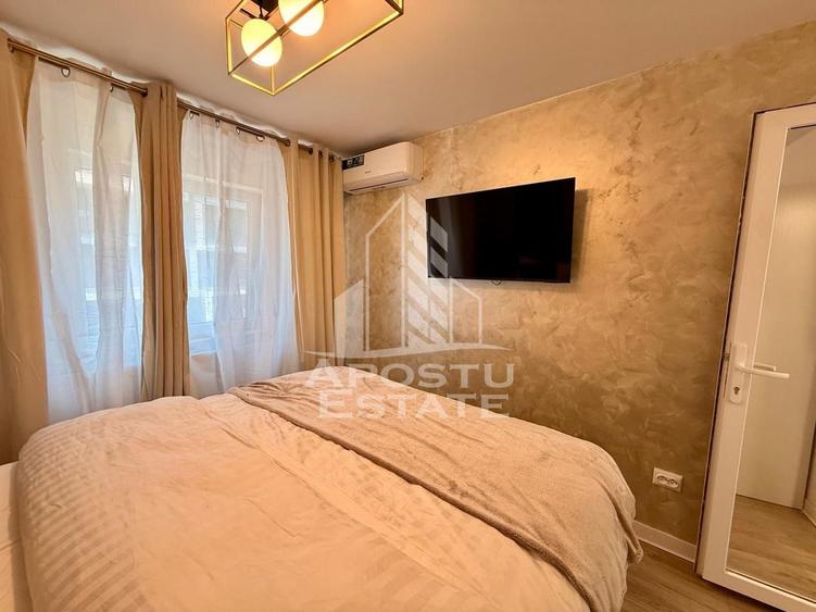 Apartament cu 3 camere decomandat, mobilat în Soarelui
