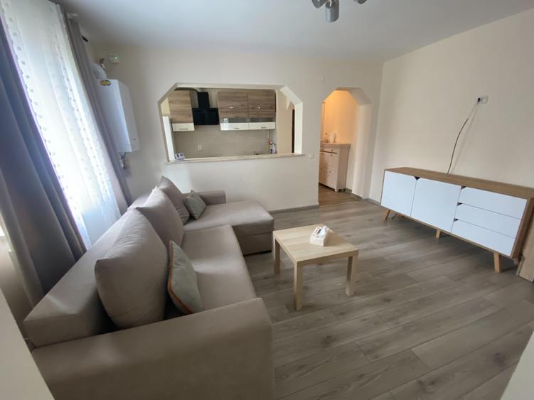 Apartament cu 3 camere nedecomandat în Central