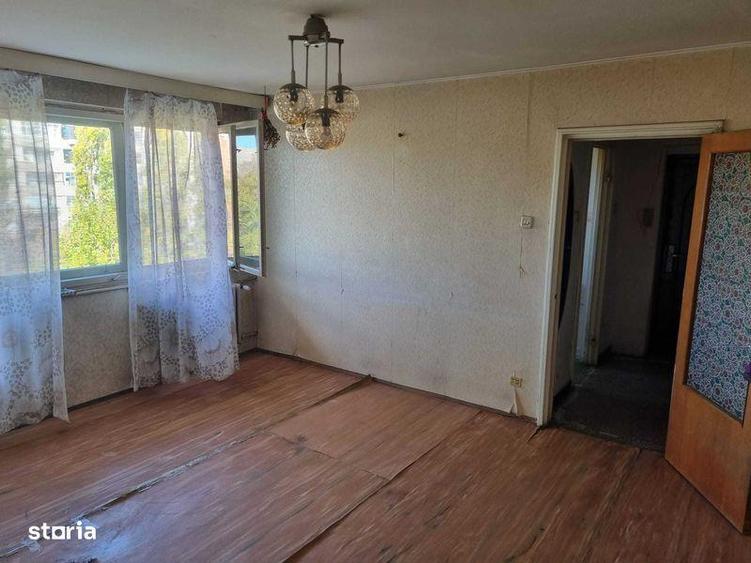 Apartament cu 3 camere în Drumul Taberei