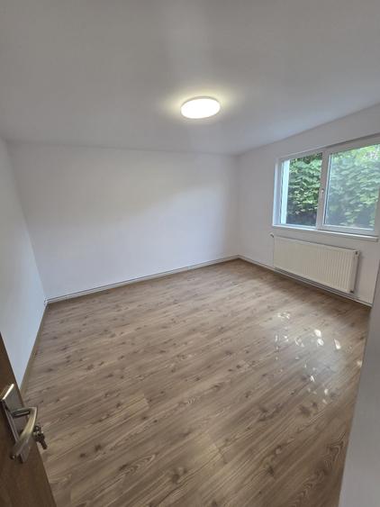 Casă cu 3 camere în Unirii