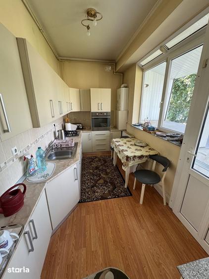 Casă cu 5 camere cu Teren 400 Mp în Titulescu