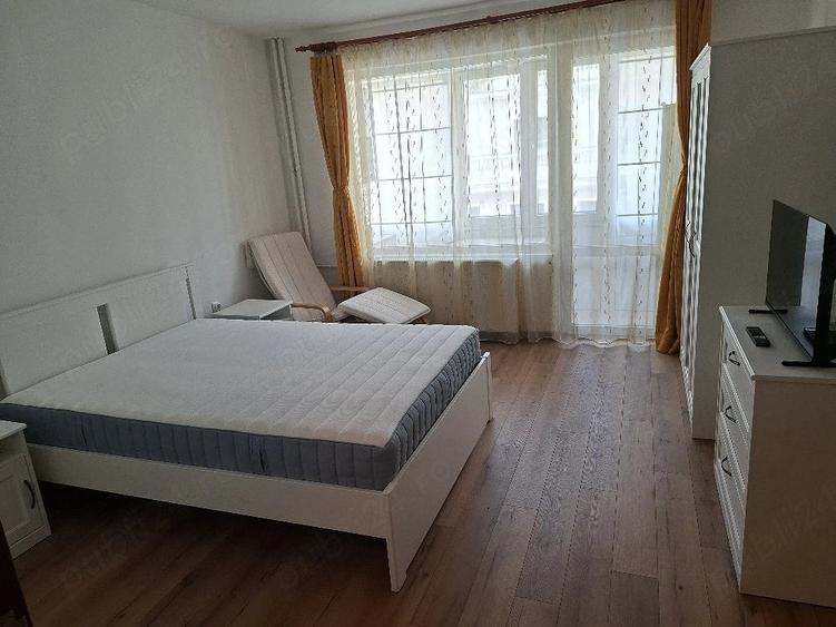Garsonieră decomandată în Cișmigiu