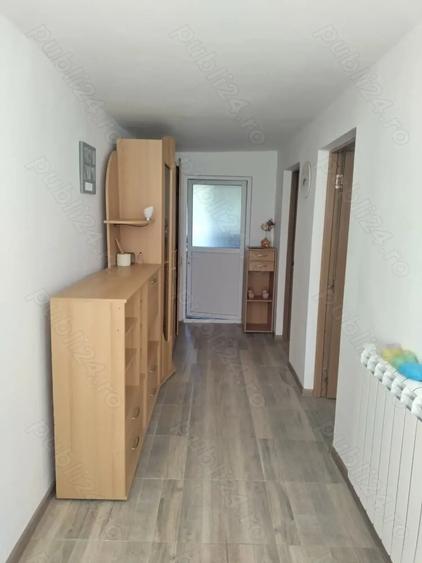 Casă cu 3 camere cu Teren 2596 Mp în Central