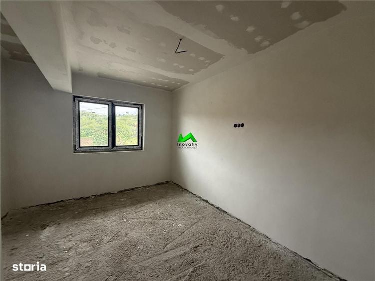 Casă cu 4 camere cu Teren 400 Mp în Veștem