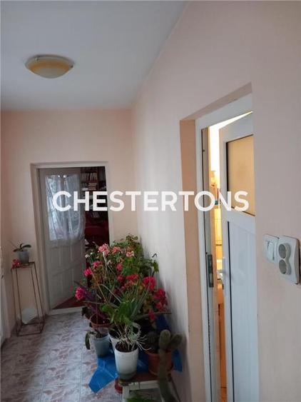 Casă cu 6 camere cu Teren 390 Mp în Central
