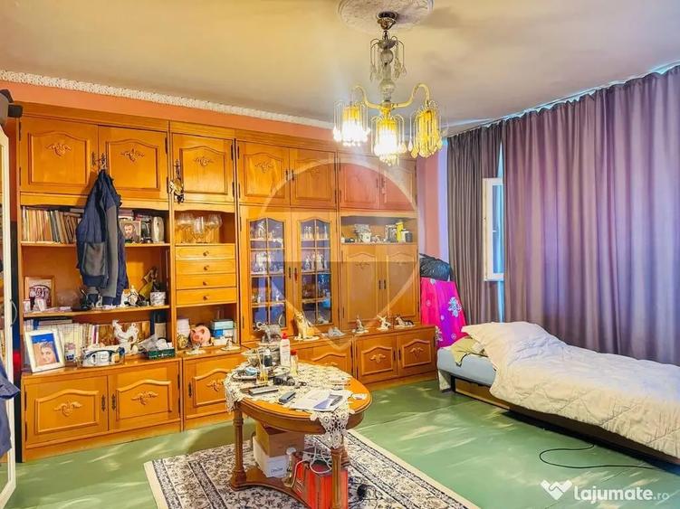Apartament cu 3 camere decomandat în 13 Septembrie