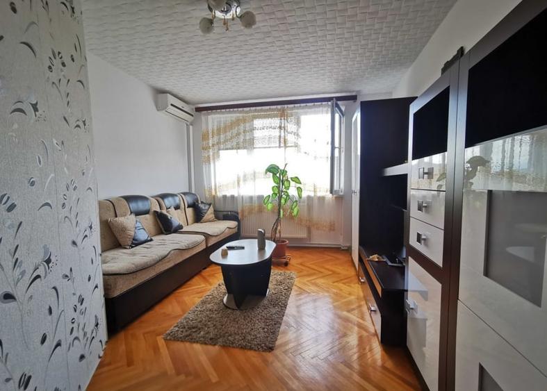 Apartament cu 2 camere în Trei Stejari