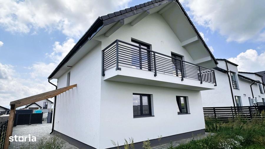 Casă cu Teren 440 Mp în Șura Mică
