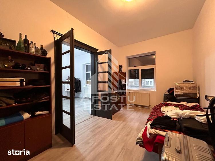 Casa la curte comuna, renovata complet in 2024 in zona Iosefin - 6