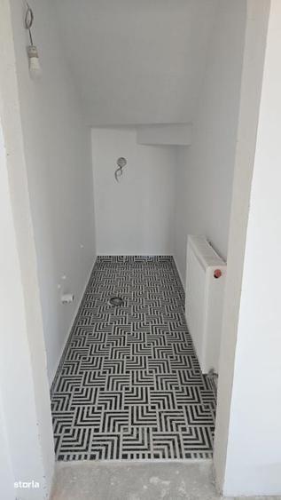Casă cu 3 camere în Urleta