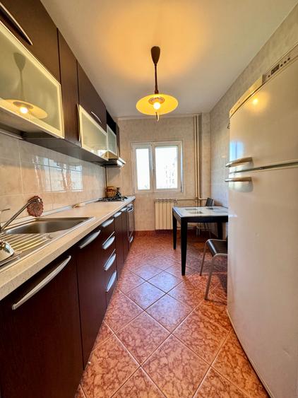 Apartament cu 2 camere decomandat în Tineretului