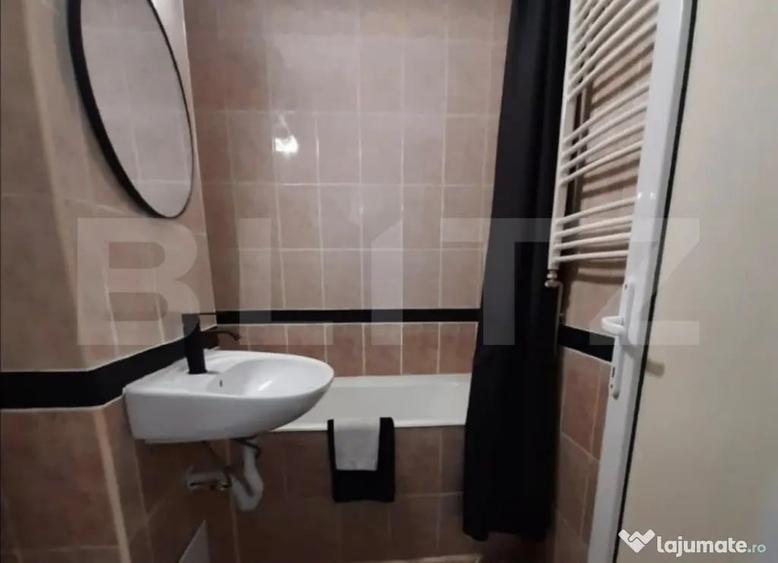Apartament cu 2 camere decomandateMana?tur, zona Clab - 7