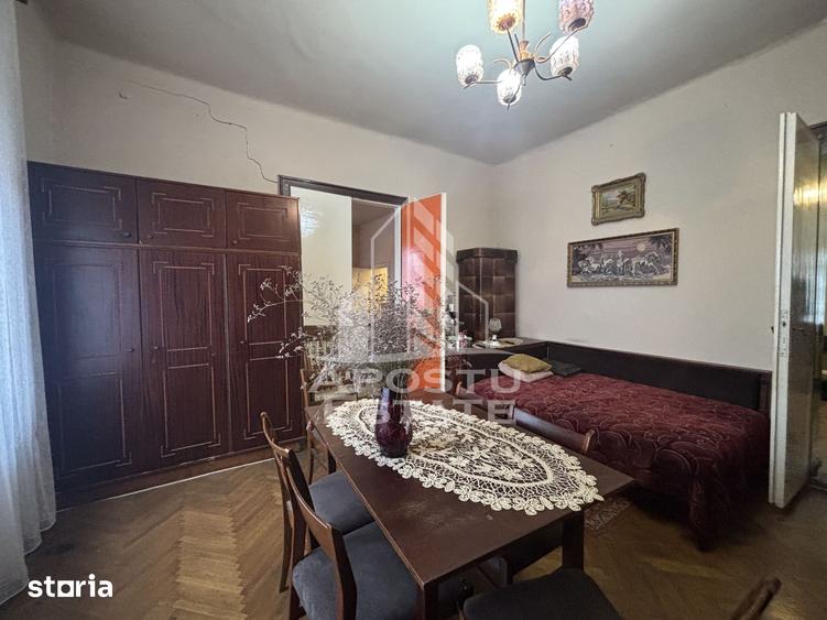 Casă cu 3 camere cu Teren 647 Mp în Girocului