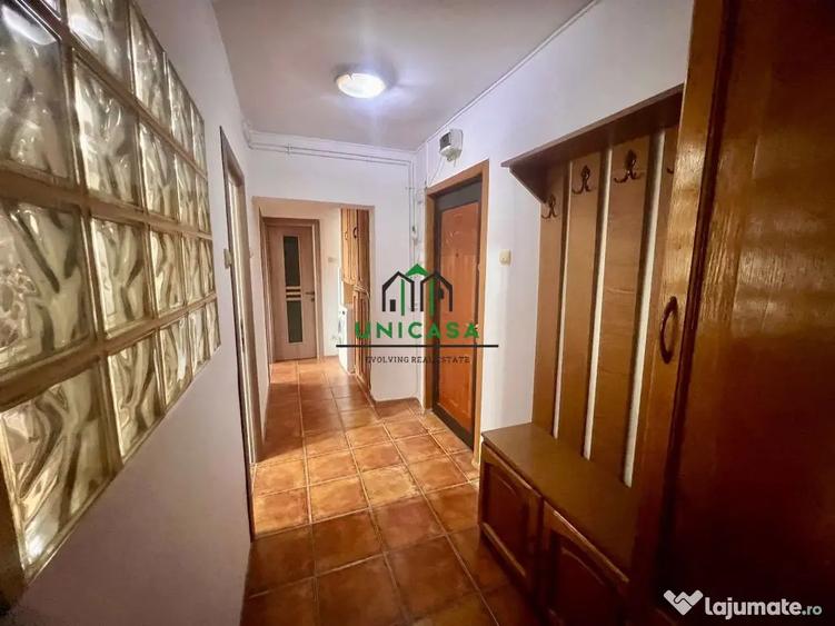 Apartament cu 2 camere decomandat, mobilat în Central