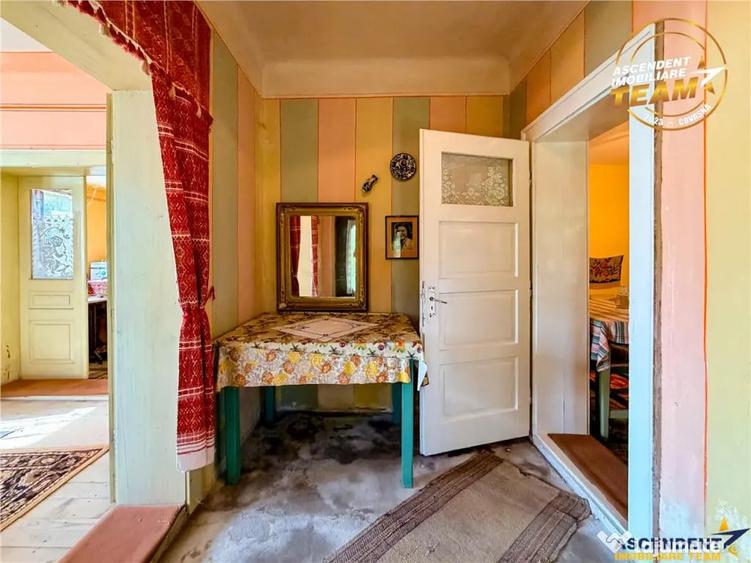 Casă cu 6 camere cu Teren 1911 Mp în Ilieni