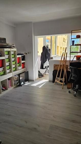 Apartament cu 4 camere decomandat în Dristor