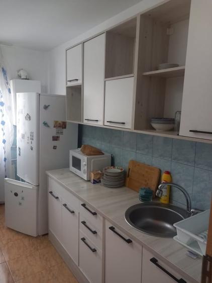 Apartament cu 3 camere decomandat în Vidin-Progresul