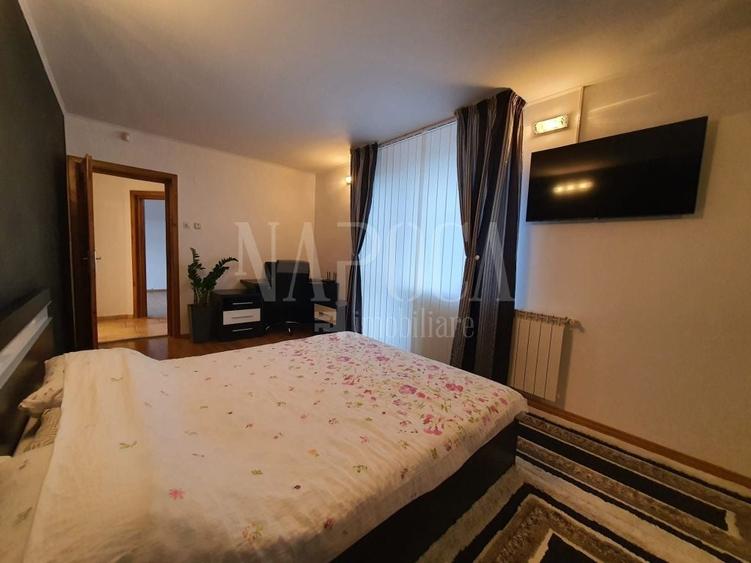 Casă individuală cu 12 camere cu Canalizare în Oncea