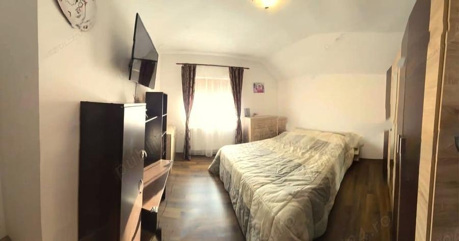Casă cu 4 camere cu Teren 300 Mp în Lazu