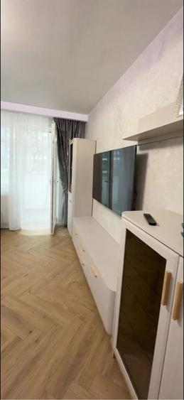 Apartament cu 3 camere decomandat, mobilat în Drumul Taberei