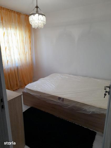 Apartament cu 3 camere în Tineretului