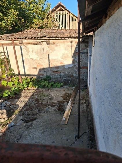 Casă individuală cu 3 camere cu Garaj în Zădăreni