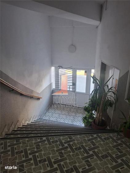 Apartament cu 3 camere decomandat în Doamna Ghica