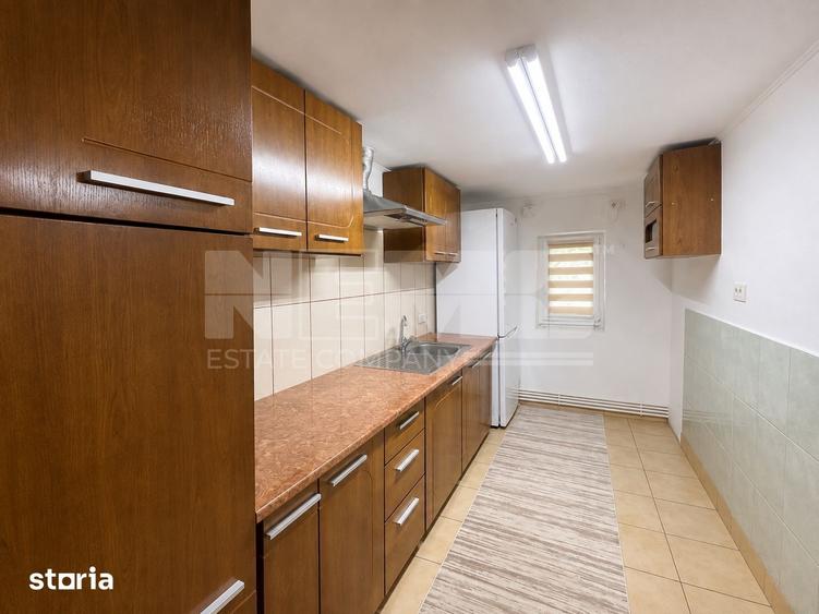 Casă cu 4 camere cu Canalizare în Central
