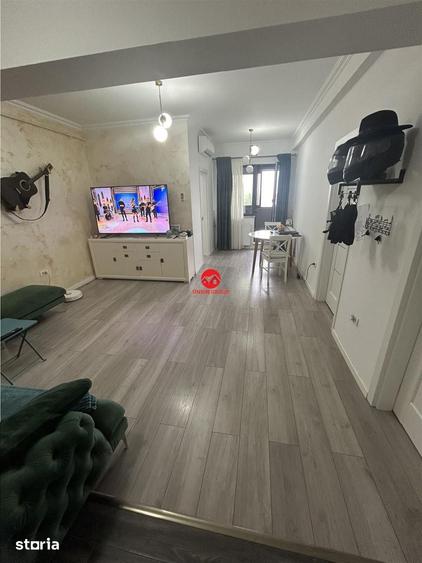 Apartament cu 2 camere decomandat în Far