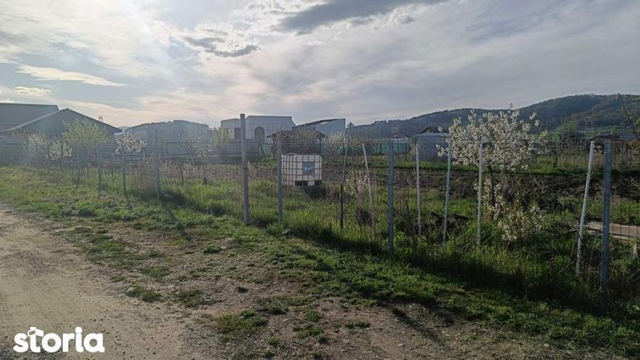 Teren de 891 mp, în Hărman