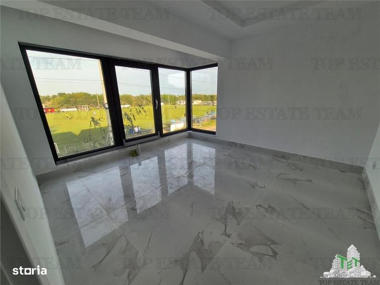 Casă cu 4 camere cu Teren 300 Mp în Lumina