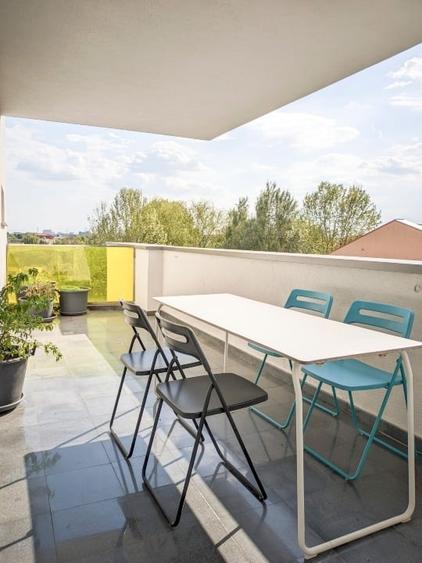Apartament cu 3 camere decomandat în Central