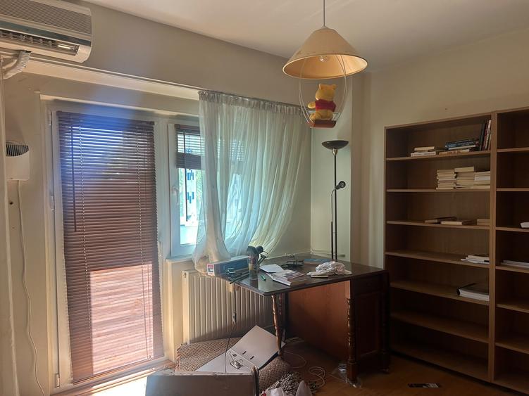 Apartament cu 3 camere în Calea Călărașilor