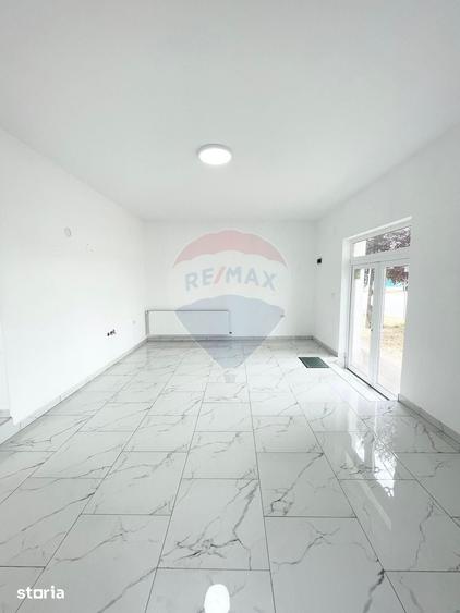 Spa?iu comercial stradal de inchiriat - 11