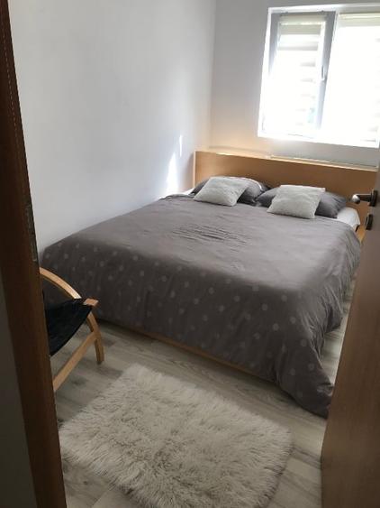 Apartament cu 3 camere decomandat, mobilat în Decebal
