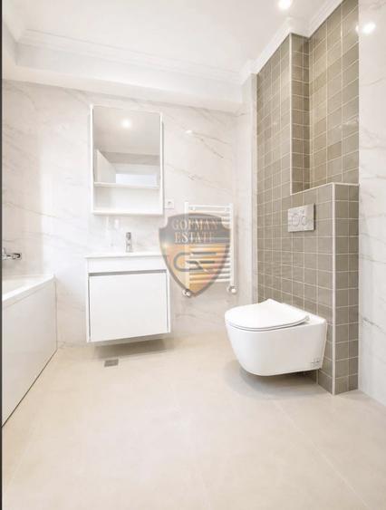 Apartament cu 3 camere decomandat în Energia
