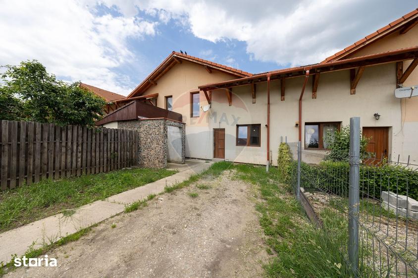 Casă cu 3 camere cu Teren 177 Mp în Sânpetru