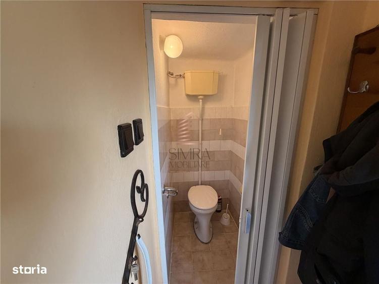 Casă cu 3 camere decomandat în Cheresig