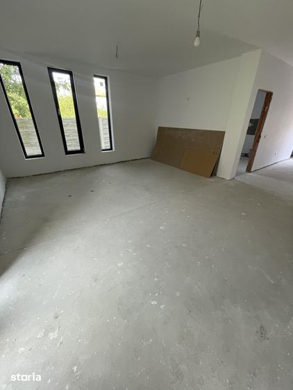 Casă cu 4 camere cu Teren 250 Mp în Central