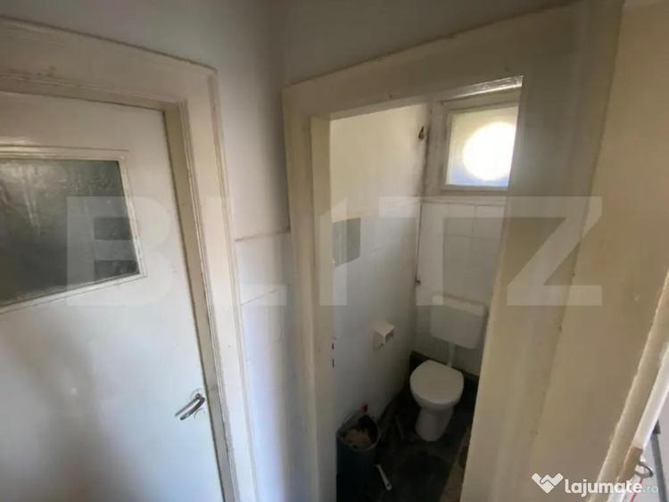 Apartament cu 6 camere decomandat în Central
