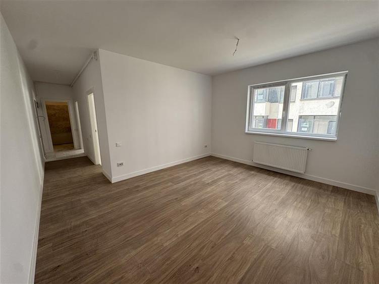 Apartament cu 2 camere decomandat în Drumul Taberei