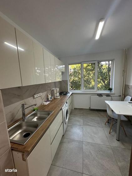 Apartament cu 3 camere decomandat în Militari