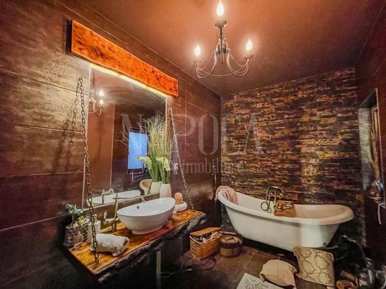 Duplex cu 4 camere cu Canalizare în Florești
