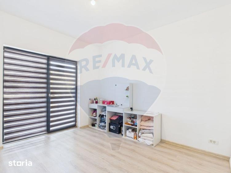 Casă cu 4 camere cu Teren 262 Mp în Central